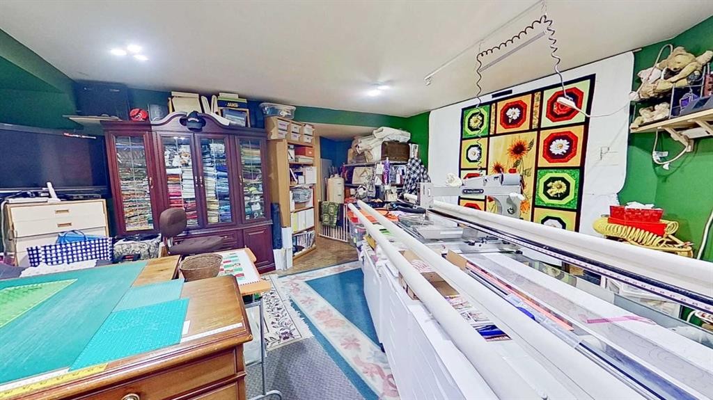 2219 Westmount Road Nw, Calgary, AB - Indoor