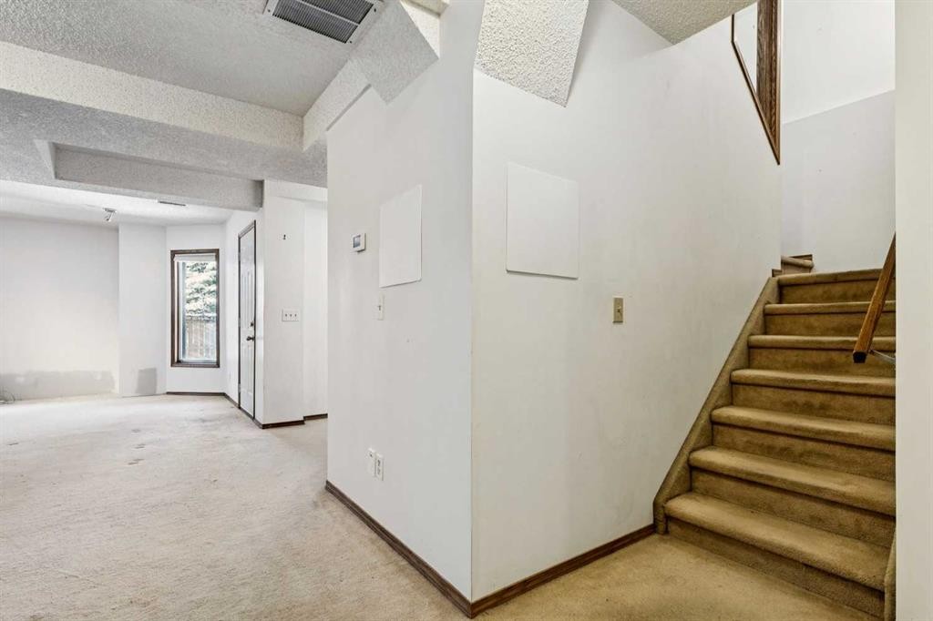 136 Scenic Acres Drive Nw, Calgary, AB - Indoor Photo Showing Other Room