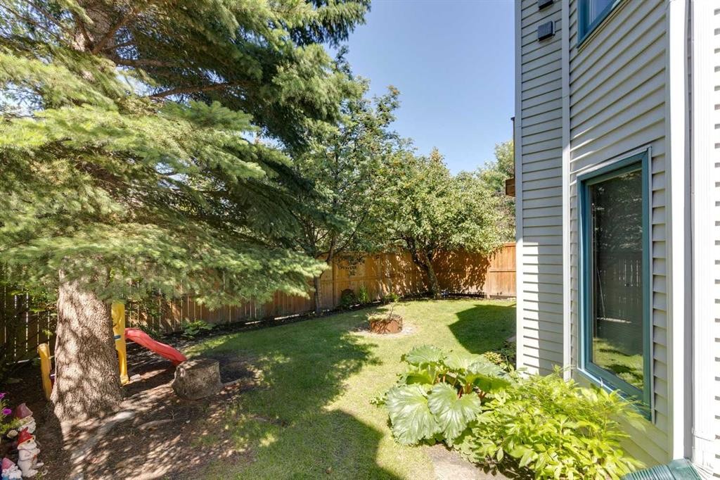 136 Scenic Acres Drive Nw, Calgary, AB - Outdoor