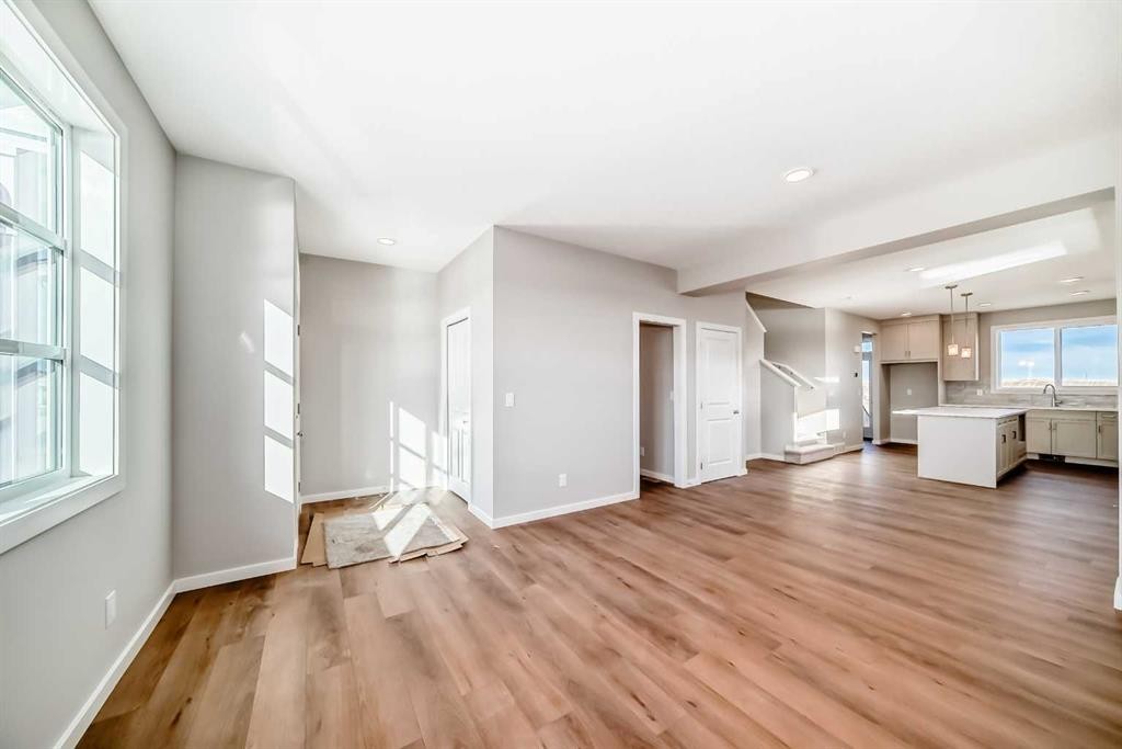 162 Lanark Gate Se, Airdrie, AB - Indoor