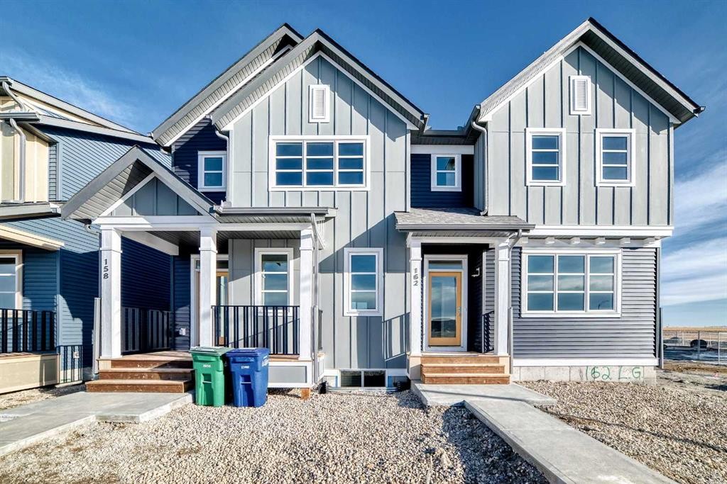 162 Lanark Gate Se, Airdrie, AB - Outdoor With Facade