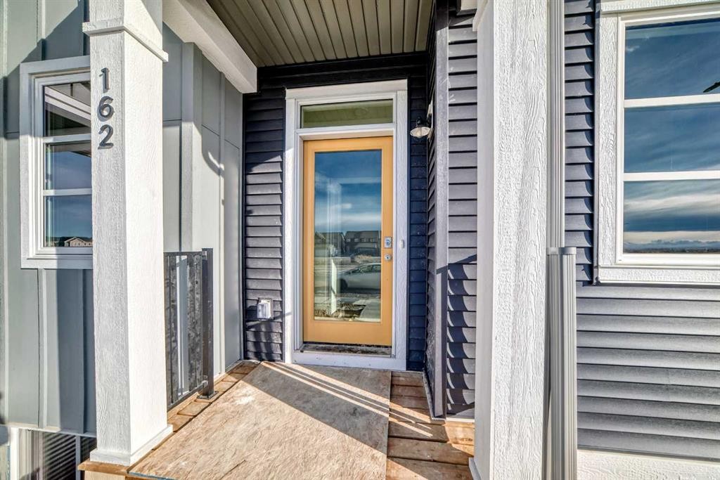 162 Lanark Gate Se, Airdrie, AB - Outdoor