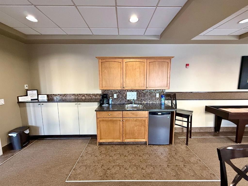 323-43 Sunrise Loop Se, High River, AB - Indoor Photo Showing Kitchen