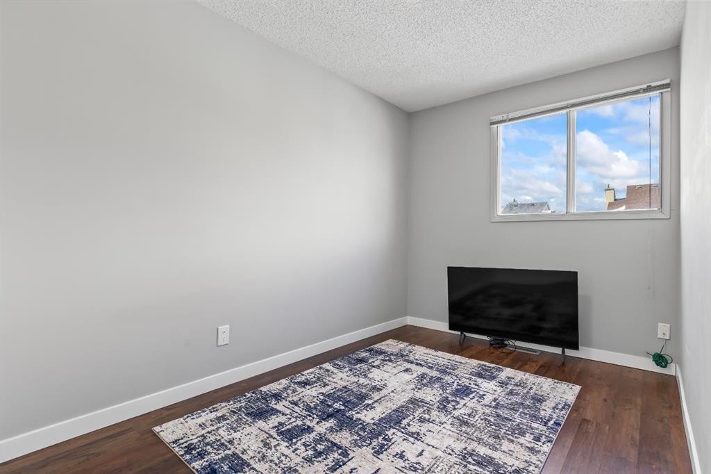 392 Templeside Circle Ne, Calgary, AB - Indoor