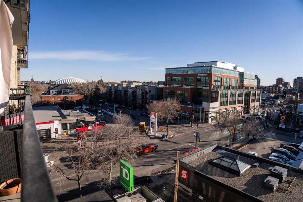 504-505 19 Avenue Sw, Calgary, AB - Outdoor