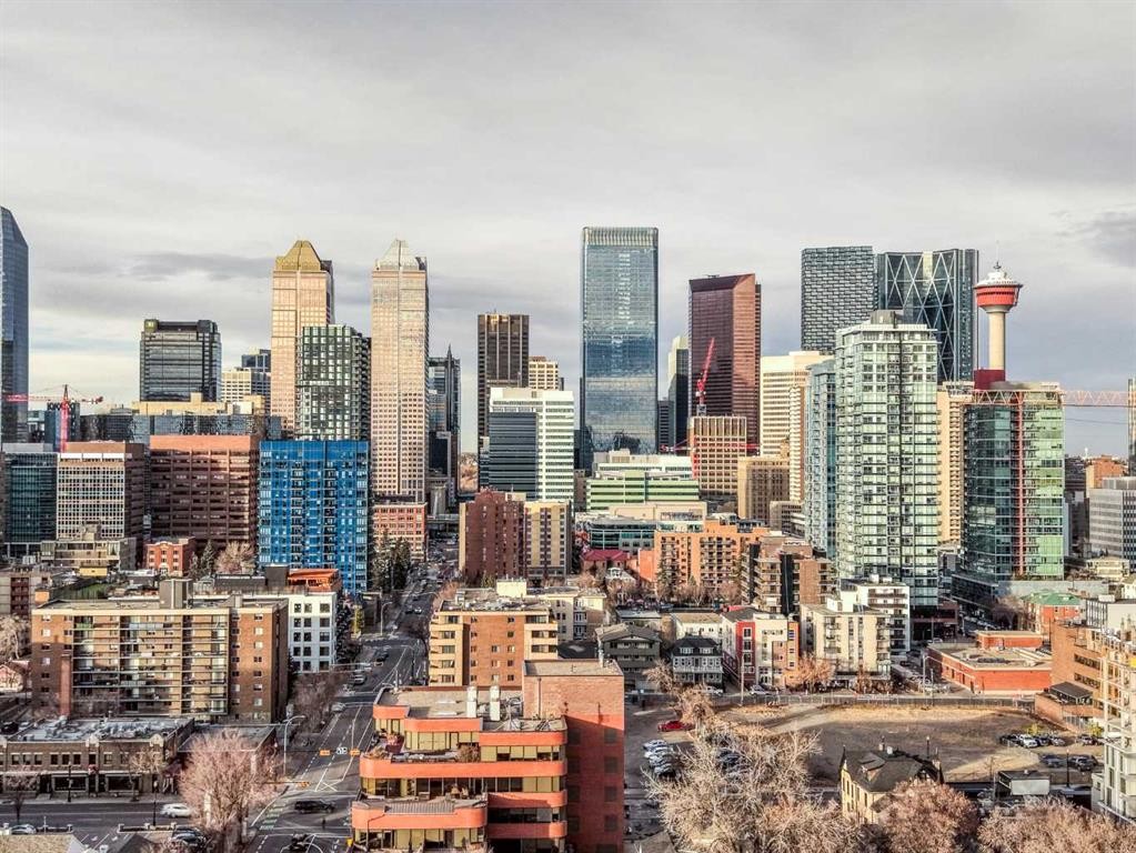 504-505 19 Avenue Sw, Calgary, AB - Outdoor With View