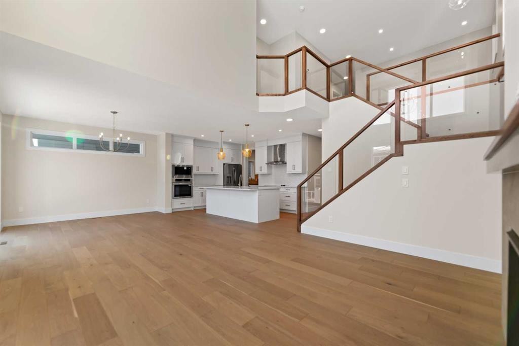 185 South Shore View, Chestermere, AB - Indoor Photo Showing Other Room