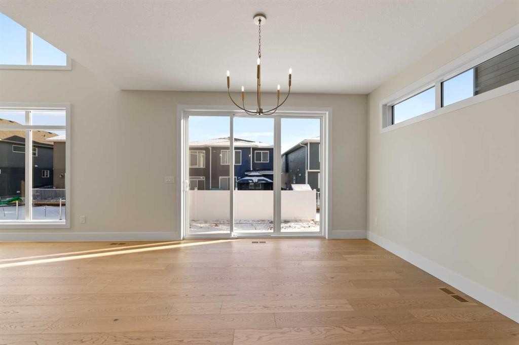 185 South Shore View, Chestermere, AB - Indoor Photo Showing Other Room