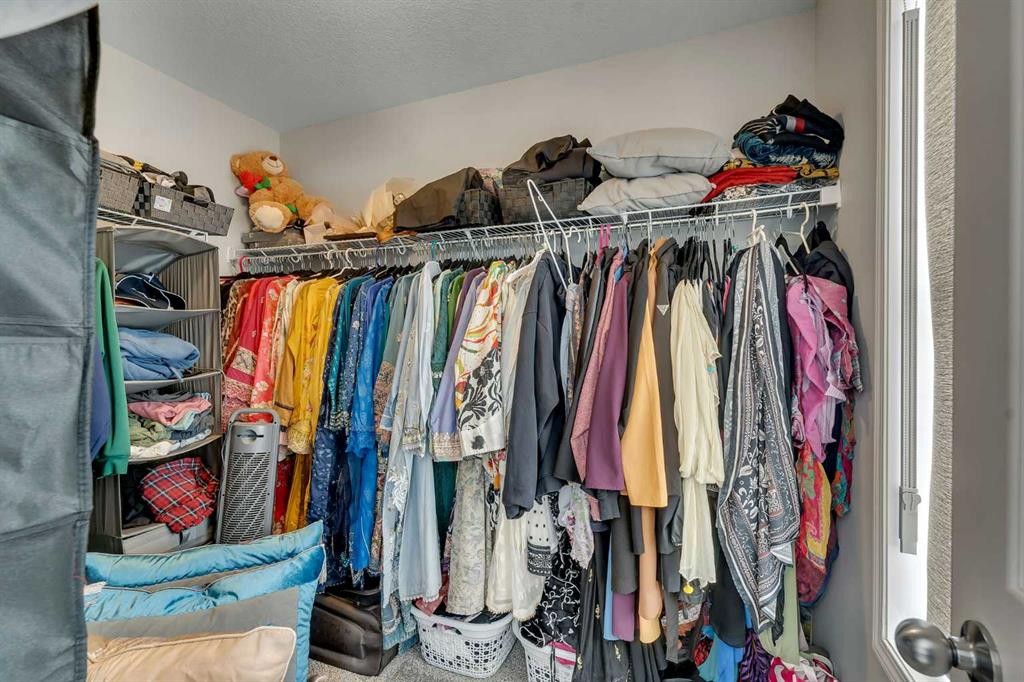 89 Homestead Crescent Ne, Calgary, AB - Indoor With Storage