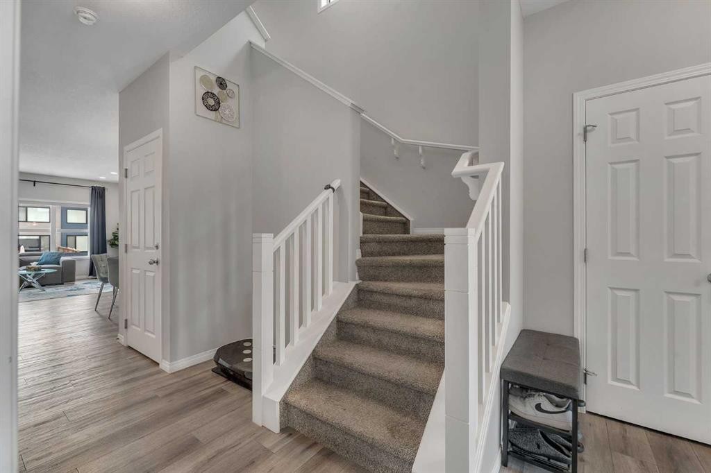 89 Homestead Crescent Ne, Calgary, AB - Indoor Photo Showing Other Room