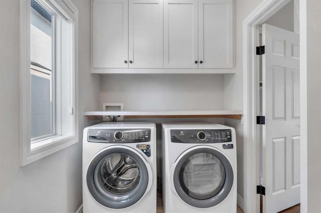 202 Coral Reef Manor Ne, Calgary, AB - Indoor Photo Showing Laundry Room