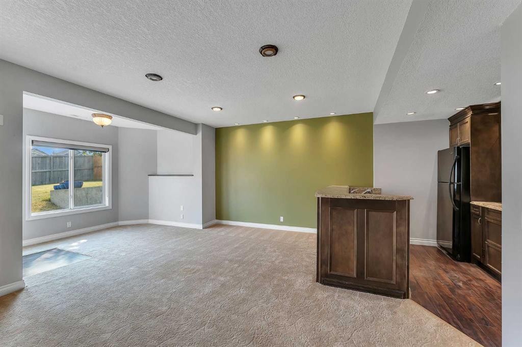202 Coral Reef Manor Ne, Calgary, AB - Indoor Photo Showing Other Room