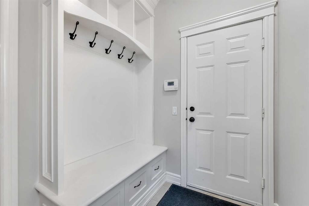 202 Coral Reef Manor Ne, Calgary, AB - Indoor Photo Showing Other Room