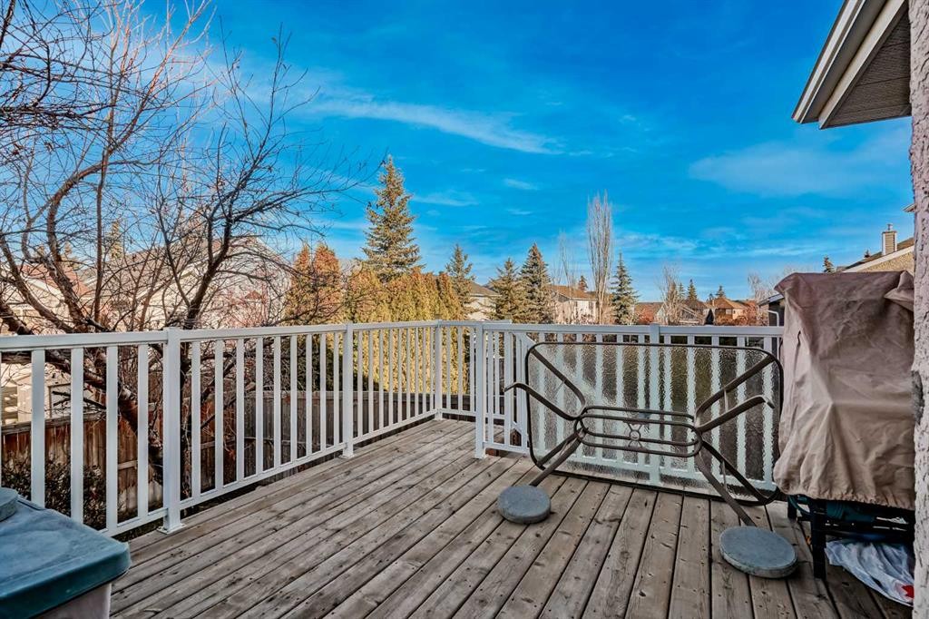 150 Somerset Close Sw, Calgary, AB - Outdoor With Deck Patio Veranda