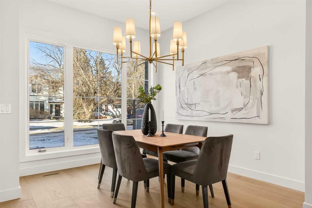 2535 2 Avenue Nw, Calgary, AB - Indoor Photo Showing Dining Room