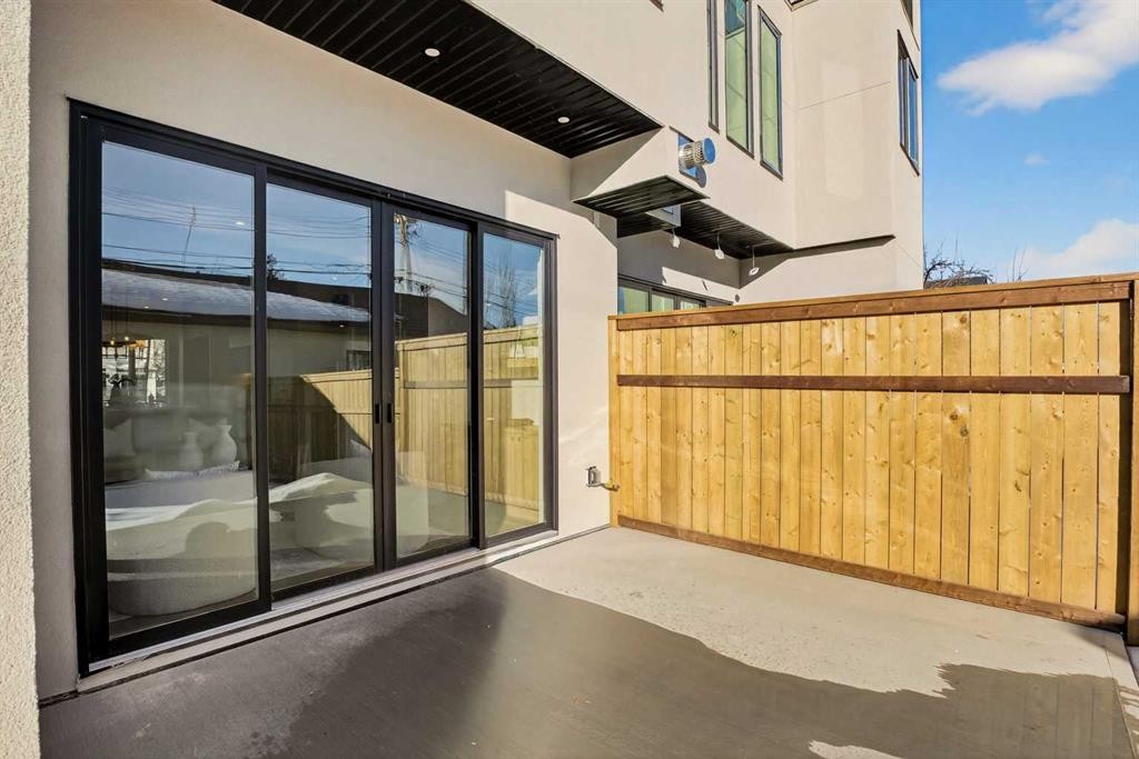 2535 2 Avenue Nw, Calgary, AB - Outdoor With Balcony With Exterior
