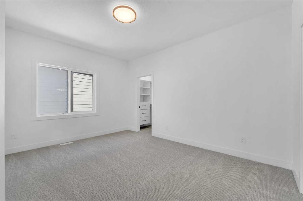 268 South Shore View, Chestermere, AB - Indoor Photo Showing Other Room