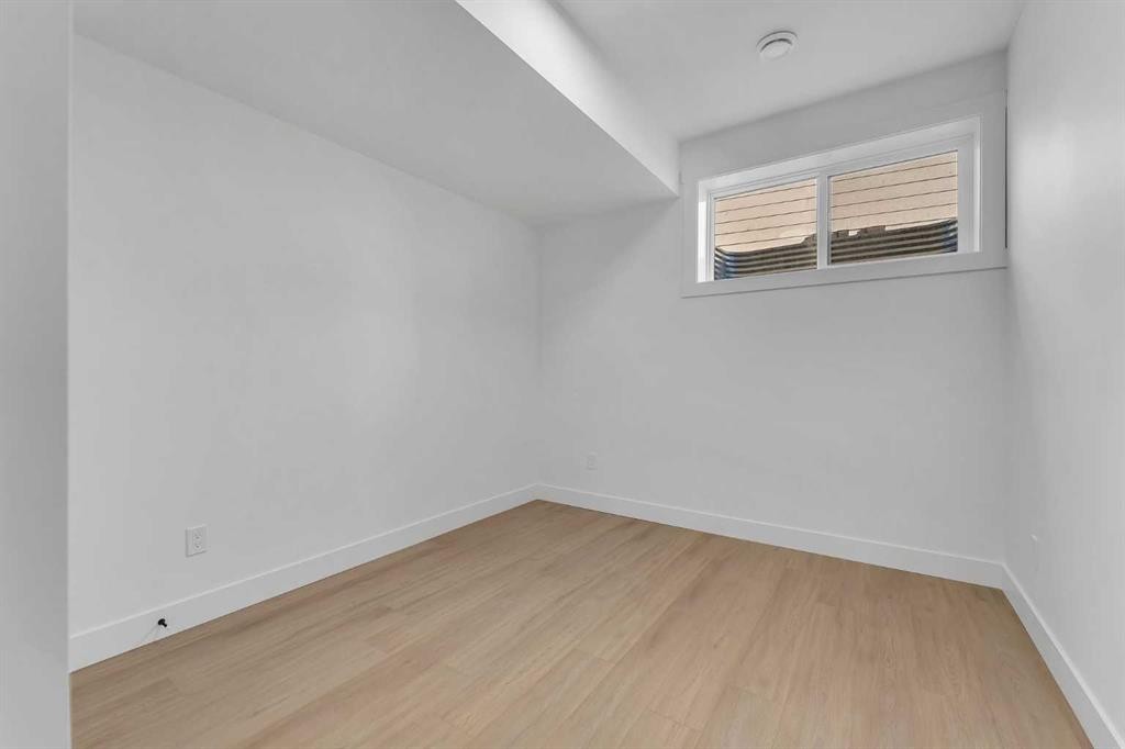 268 South Shore View, Chestermere, AB - Indoor Photo Showing Other Room