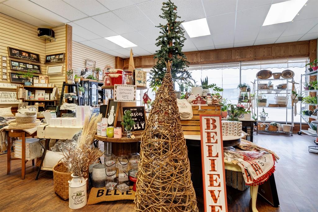 121 Centre Street, Vulcan, AB