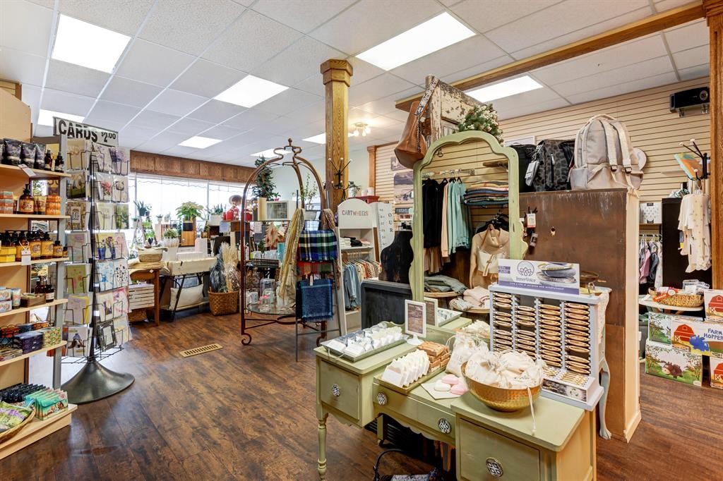 121 Centre Street, Vulcan, AB