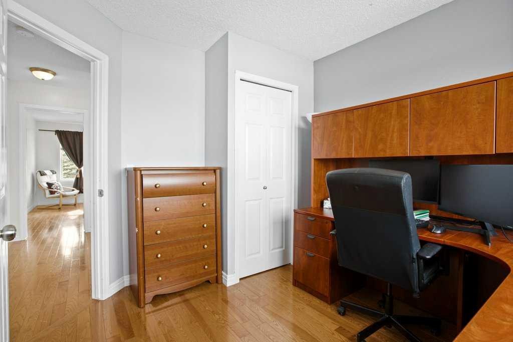 163 Eversyde Circle Sw, Calgary, AB - Indoor Photo Showing Office