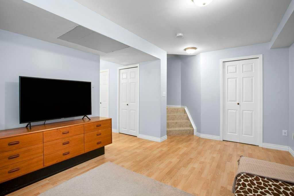 163 Eversyde Circle Sw, Calgary, AB - Indoor