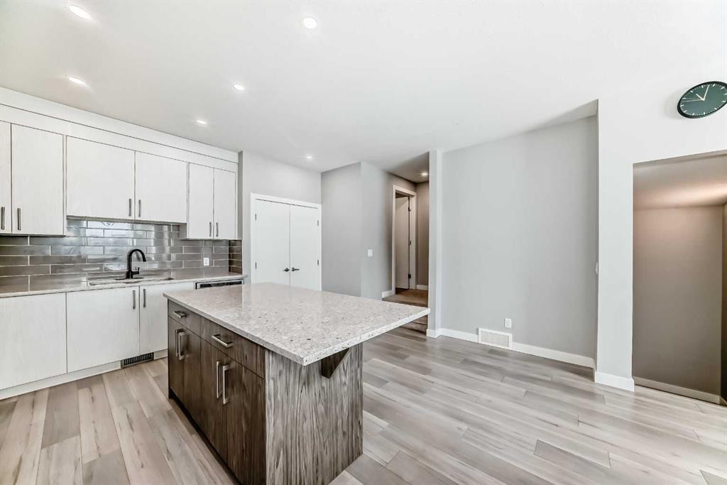 111 Redstone Crescent Ne, Calgary, AB - Indoor Photo Showing Kitchen