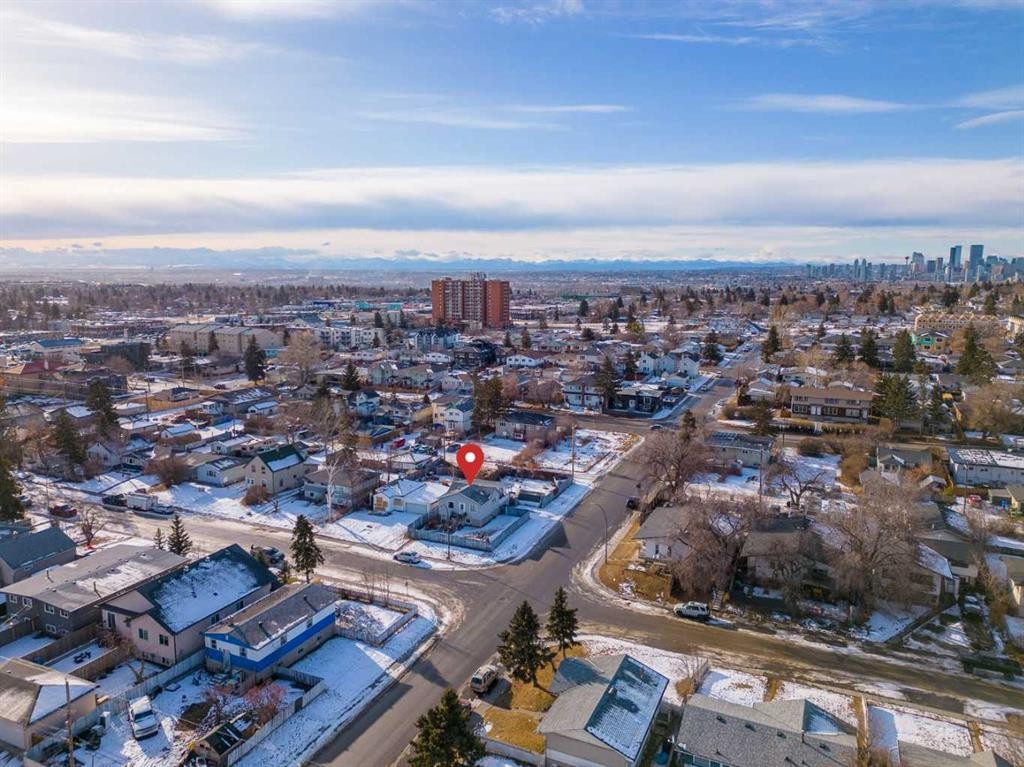 1501 37 Street Se, Calgary, AB - Outdoor With View