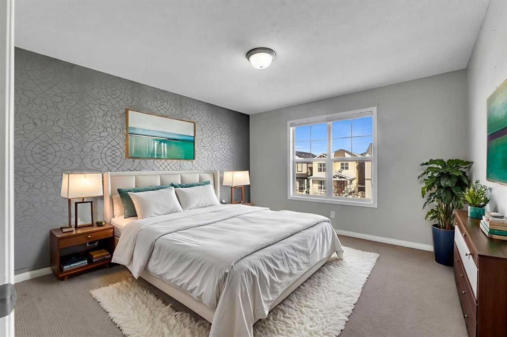 440 Prestwick Circle Se, Calgary, AB - Indoor Photo Showing Bedroom