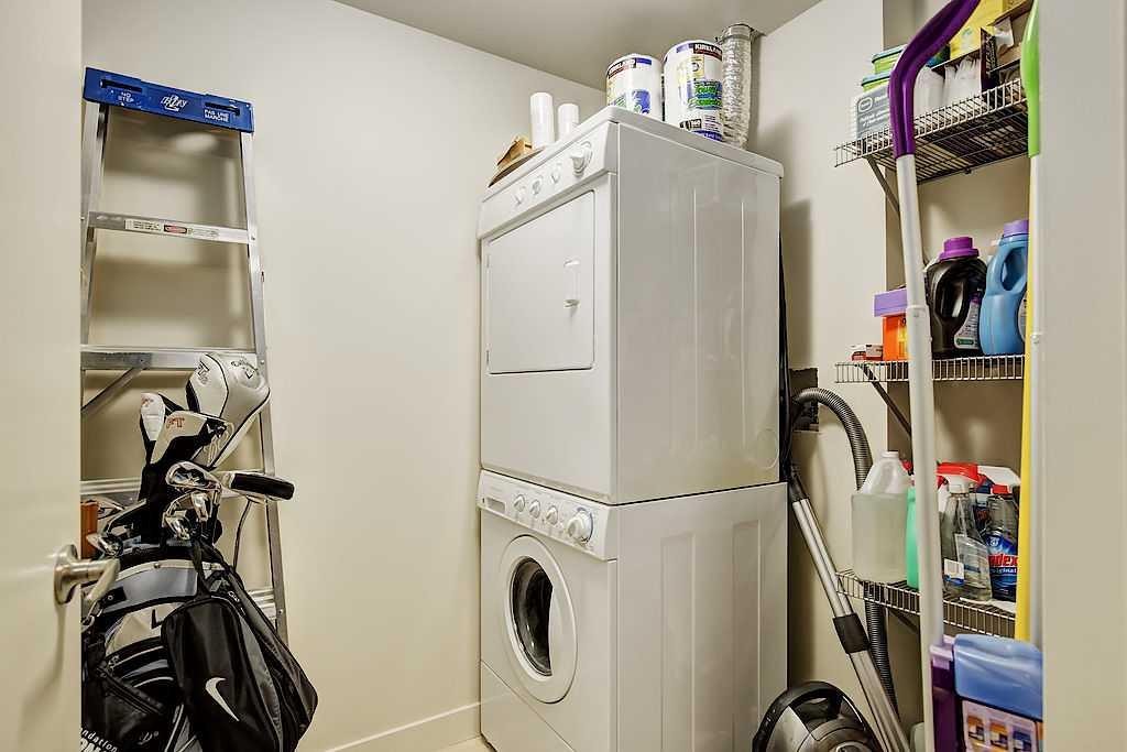 402-1730 5A Street Sw, Calgary, AB - Indoor Photo Showing Laundry Room