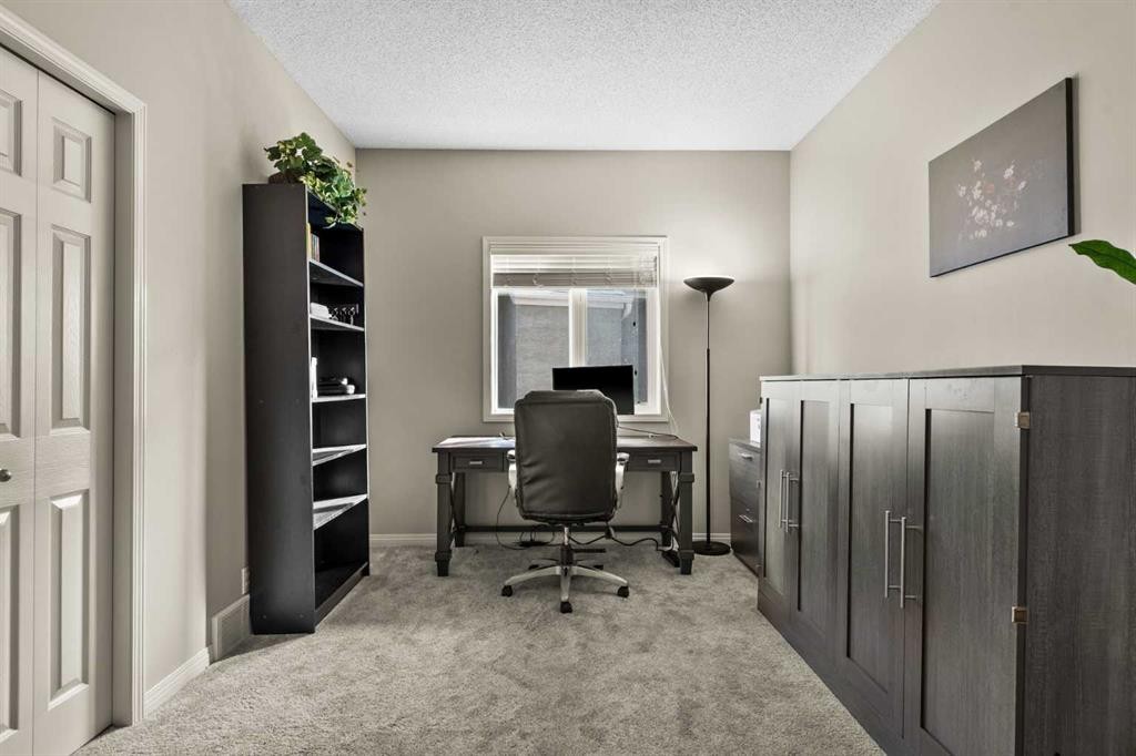 93 Cranwell Place Se, Calgary, AB - Indoor