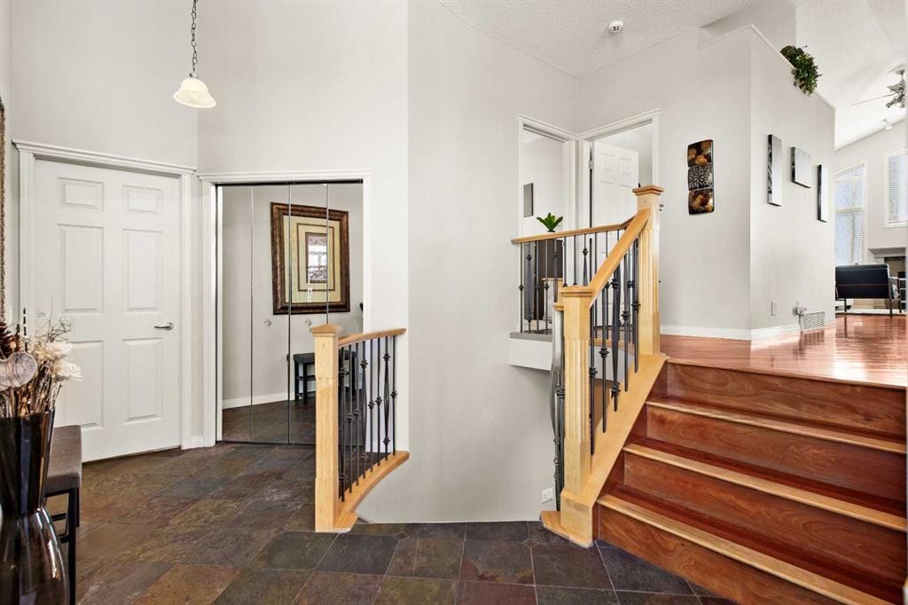 93 Cranwell Place Se, Calgary, AB - Indoor Photo Showing Other Room