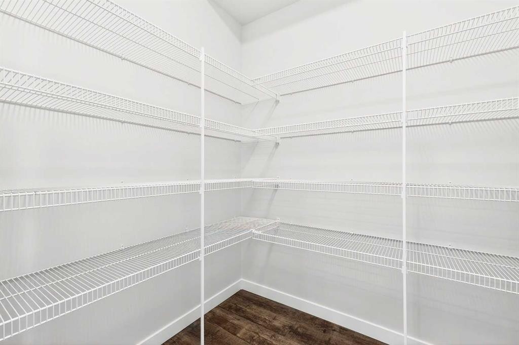 117-1750 Rangeview Drive Se, Calgary, AB - Indoor With Storage