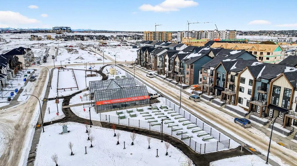 117-1750 Rangeview Drive Se, Calgary, AB - Outdoor