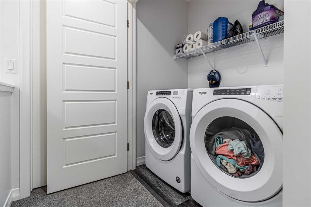 51 Corner Meadows Villas Ne, Calgary, AB - Indoor Photo Showing Laundry Room