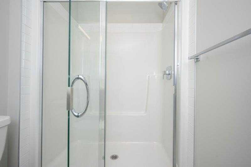 141 Dawson Wharf View, Chestermere, AB - Indoor Photo Showing Bathroom