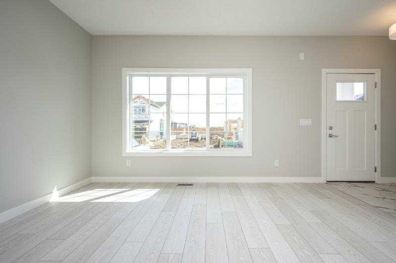 141 Dawson Wharf View, Chestermere, AB - Indoor Photo Showing Other Room