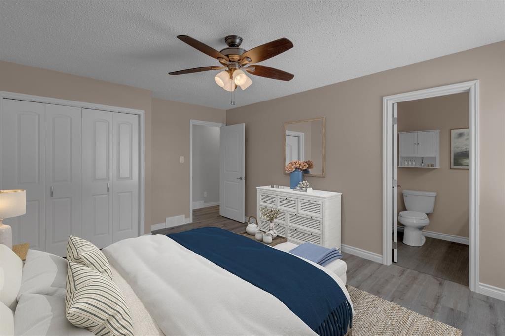27 Berwick Place Nw, Calgary, AB - Indoor Photo Showing Bedroom