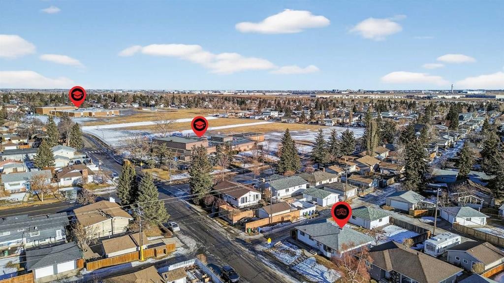 7228 Huntridge Hill Ne, Calgary, AB - Outdoor With View