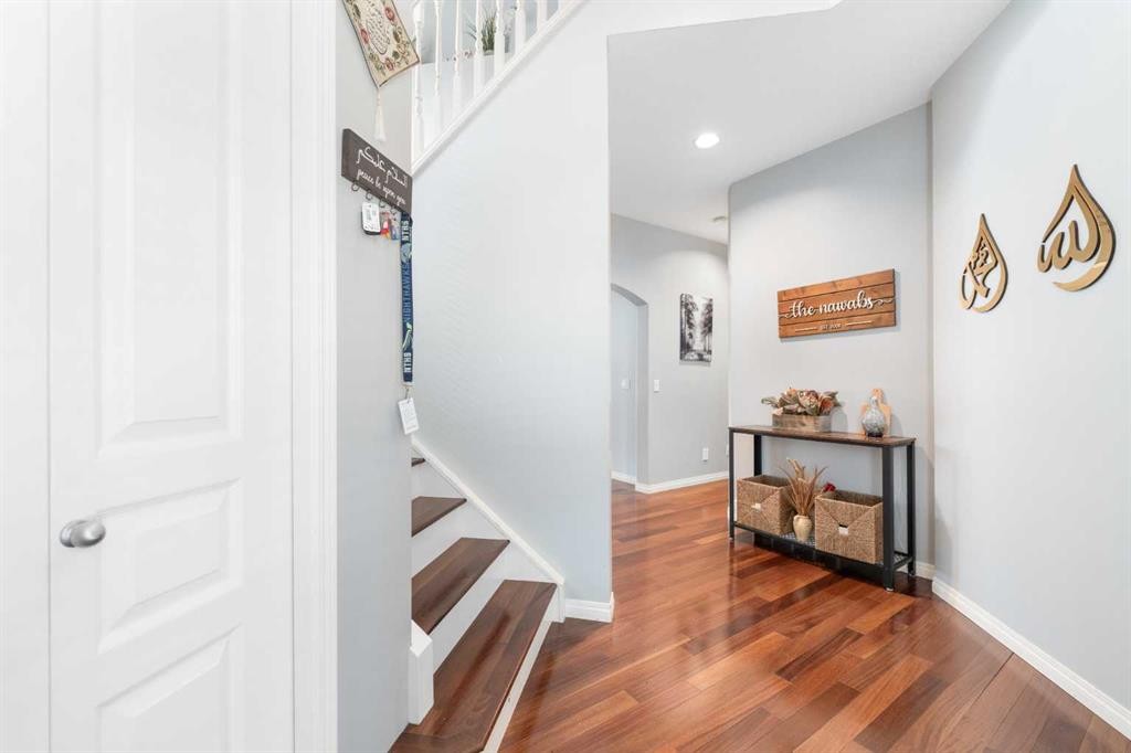 72 Panamount Heights Nw, Calgary, AB - Indoor Photo Showing Other Room