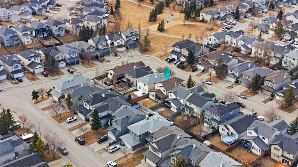 72 Panamount Heights Nw, Calgary, AB -