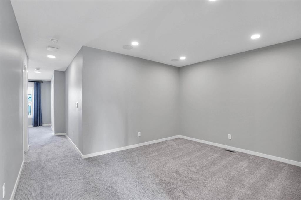 173 Setonstone Green Se, Calgary, AB - Indoor Photo Showing Other Room