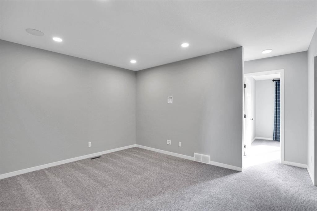 173 Setonstone Green Se, Calgary, AB - Indoor Photo Showing Other Room