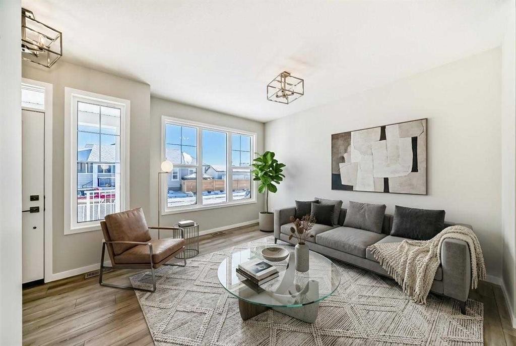 354 Ellen Park, Crossfield, AB - Indoor Photo Showing Living Room