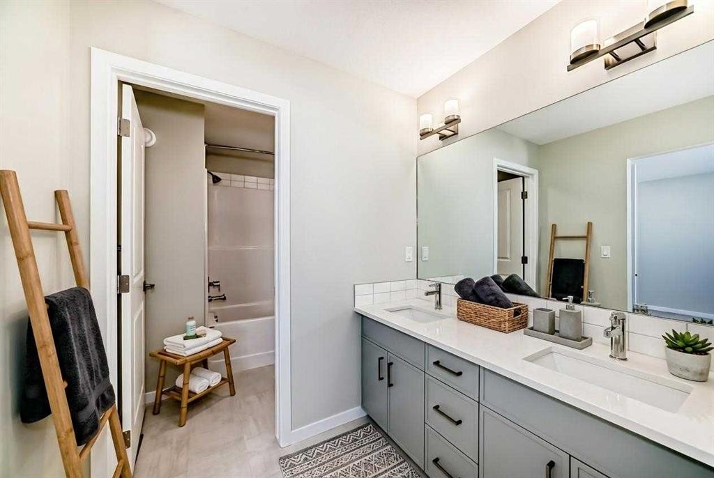 354 Ellen Park, Crossfield, AB - Indoor Photo Showing Bathroom