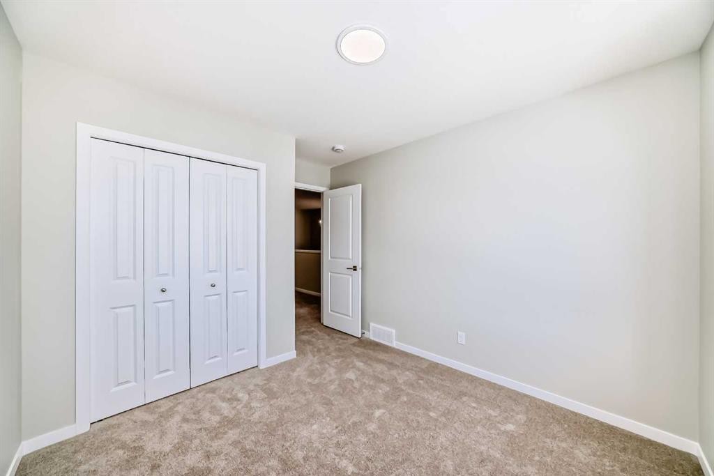 354 Ellen Park, Crossfield, AB - Indoor