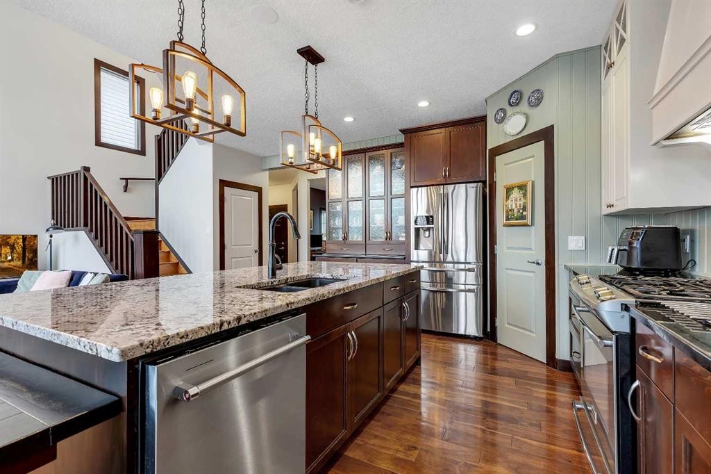 70 Chaparral Valley Square Se, Calgary, AB - Indoor Photo Showing Kitchen With Stainless Steel Kitchen With Upgraded Kitchen