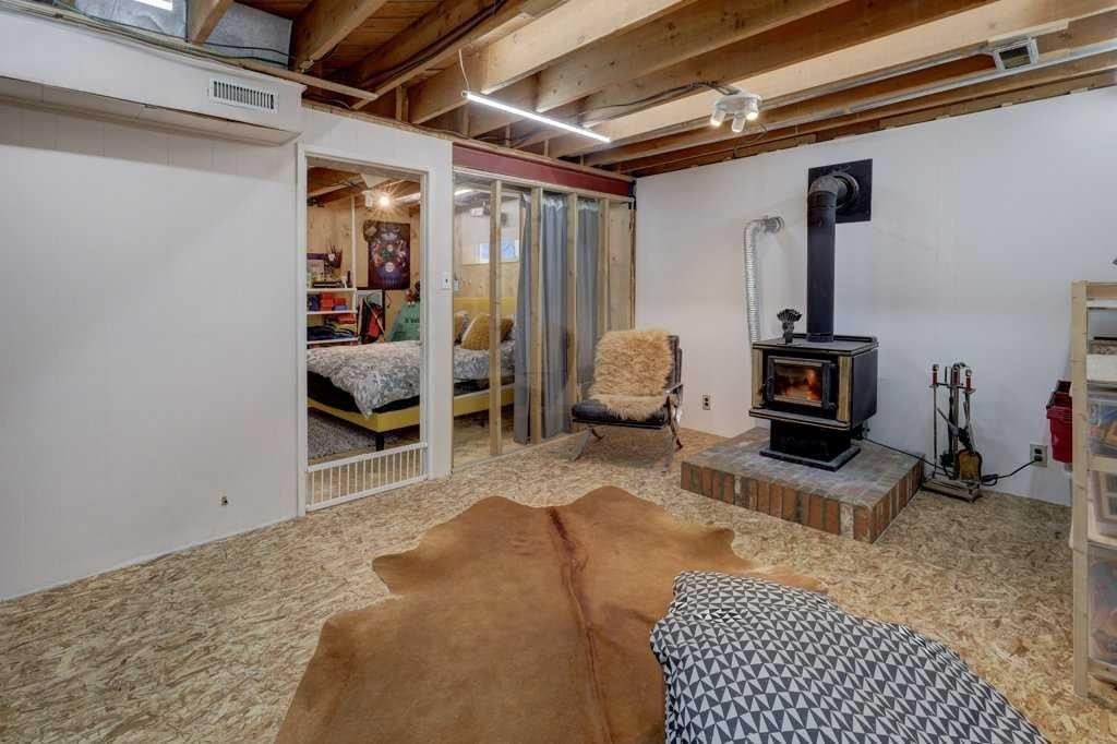 3835 Varsity Drive Nw, Calgary, AB - Indoor Photo Showing Basement