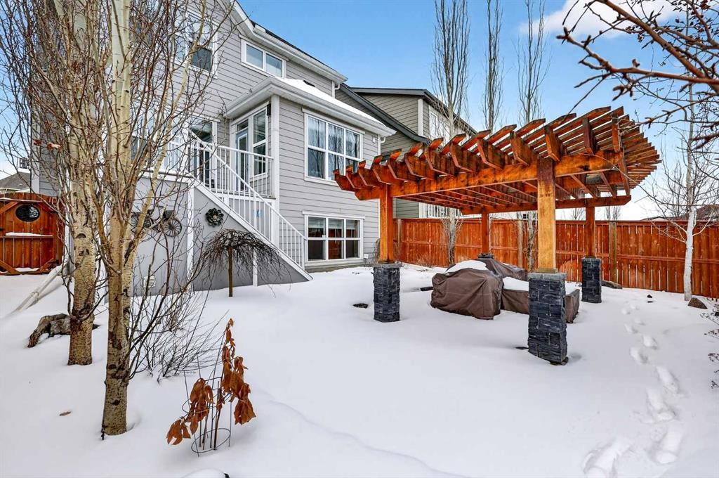 142 Masters Common Se, Calgary, AB - Outdoor