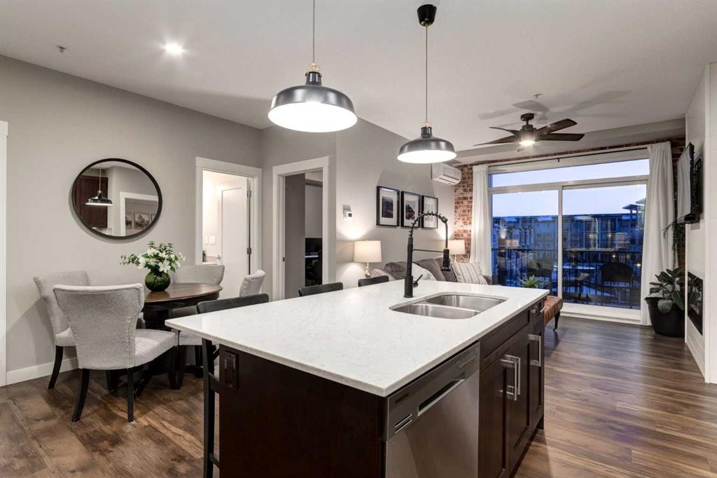 312-10 Walgrove Walk Se, Calgary, AB - Indoor Photo Showing Other Room